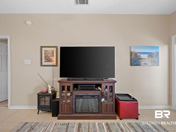 5th image of 2651 S Juniper St APT 702