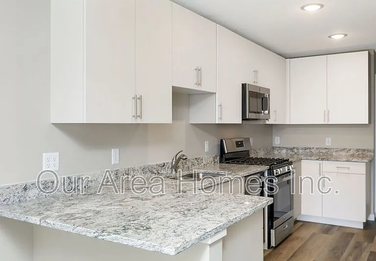 6020 Manchester Ave NE — Photo 7