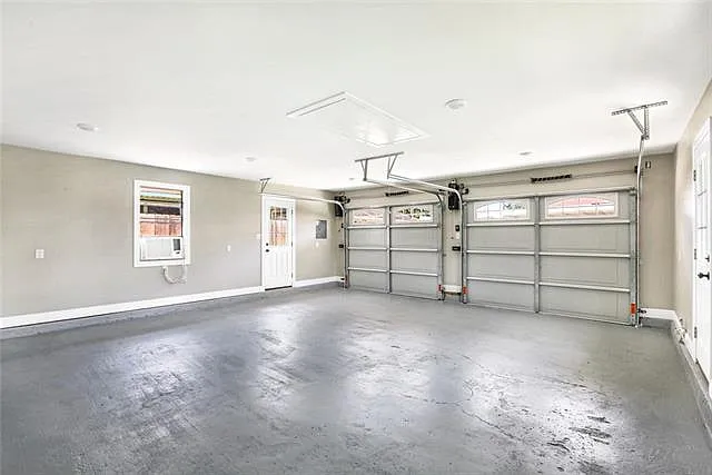 147 Moss Ln — Photo 14