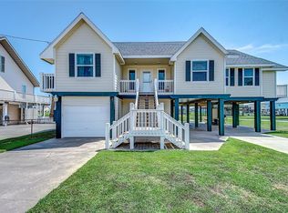 1986 Matt Dr, Crystal Beach, TX 77650