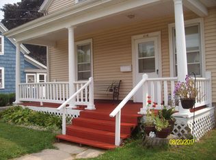 610 Center St, Hartford, WI 53027