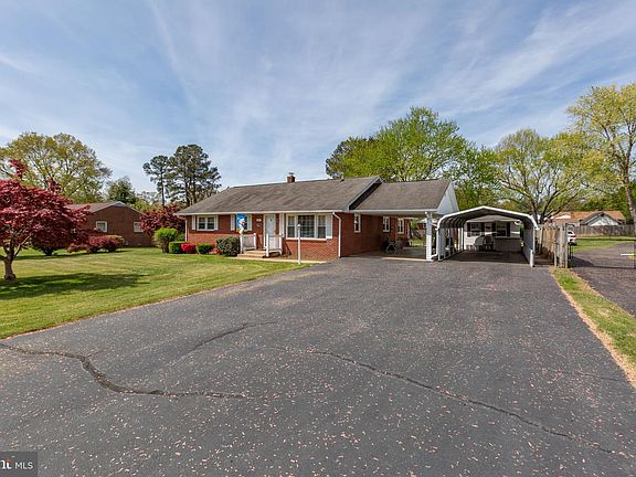2nd image of 605 Culpeper St