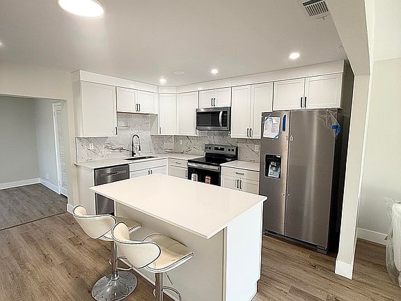 5th image of 3797 E Roan Ct