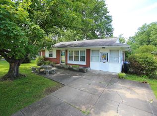 3748 Rosemont Blvd, Louisville, KY 40218