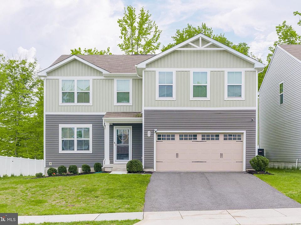 1st image of 45 Viburnum Ave