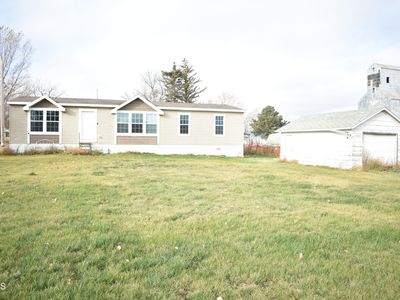 108 Charles St, Regan, ND, 58477