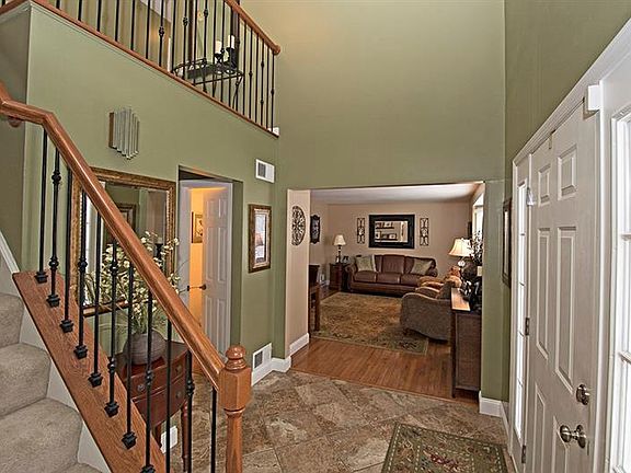 5th image of 1041 Hamlin Dr