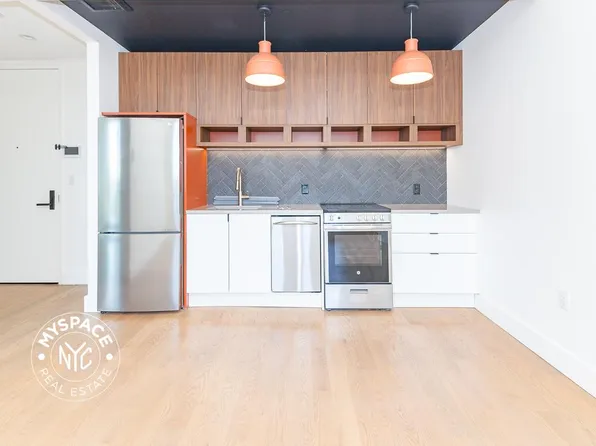824 Lexington Ave, Brooklyn, NY