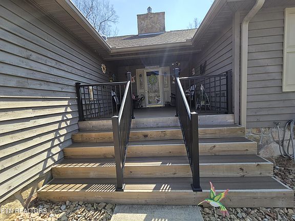 3rd image of 107 Wickham Ln
