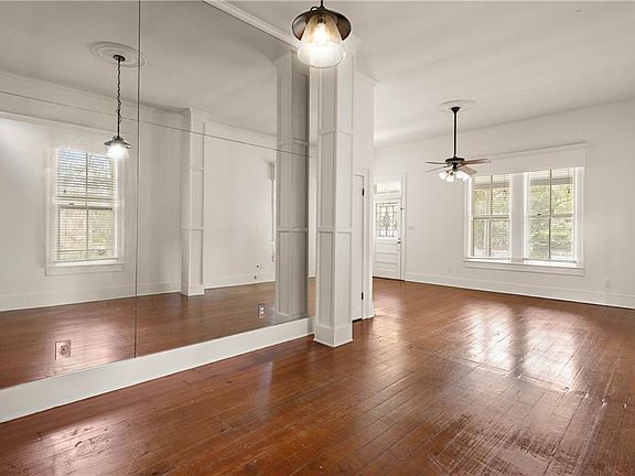 5th image of 234 S New Hampshire St