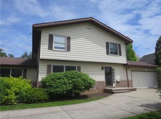 20200 S Woodland Rd, Shaker Hts, OH 44122