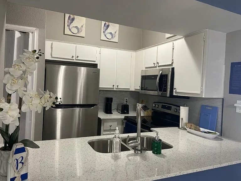 8801 Rodeo Dr — Photo 11