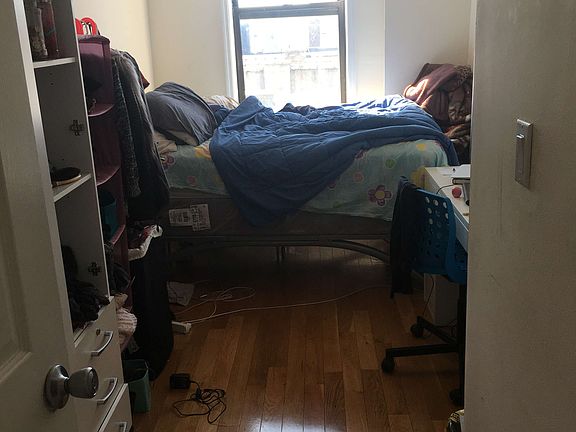 5th image of 25 St Nicholas Ter APT 56