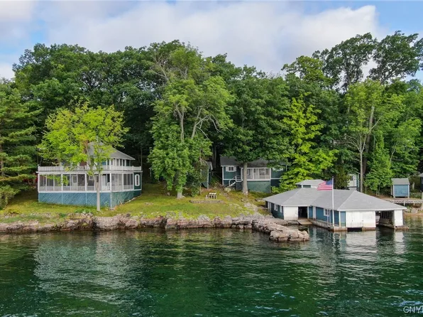 42884 County Rte #100, Wellesley Island, NY 13640