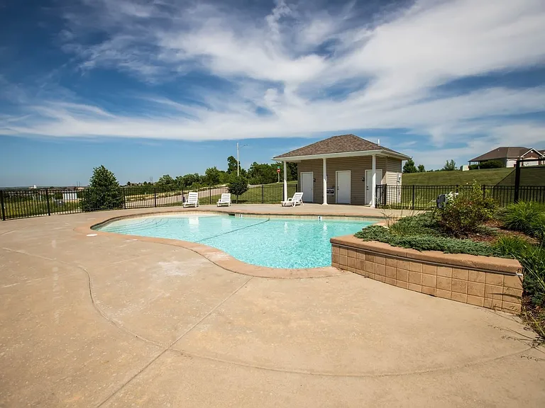 626 Oakbrook Pl — Photo 10