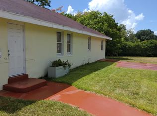 33 SW 5th St, Hallandale, FL 33009