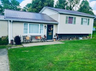 7320 Fork Ridge Rd, Glen Easton, WV 26039