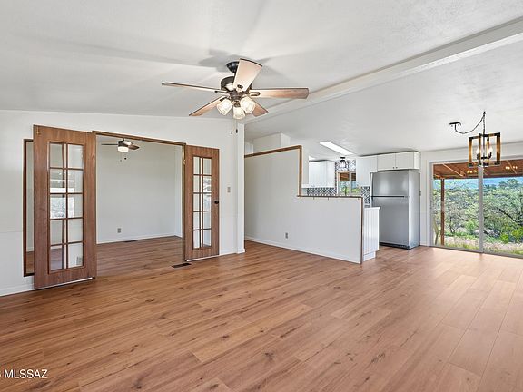 5th image of 16140 N Elkins Rd