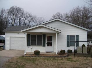 204 W Gabriel Ln, Okawville, IL 62271