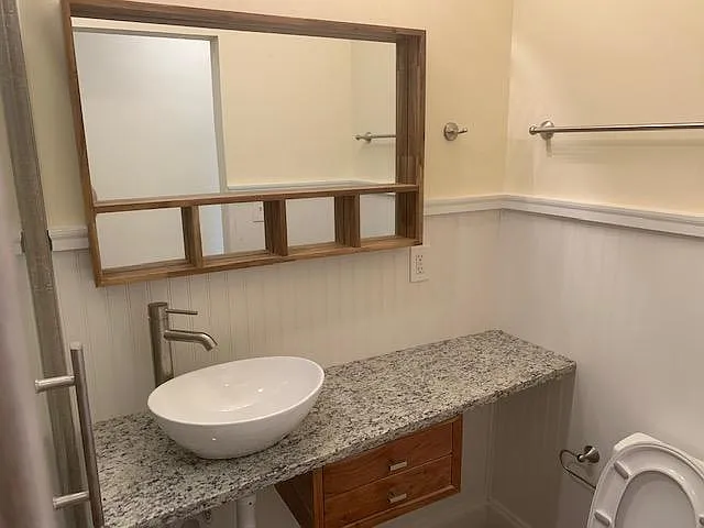 2930 Saint Paul St #3 — Photo 12
