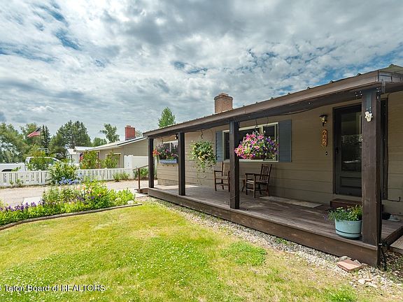 2nd image of 642 N Maybell Ave