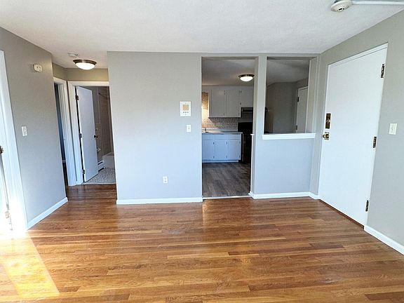 5th image of 36 Marlboro St #1D
