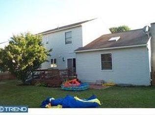 19 Damascus Dr, Blandon, PA 19510