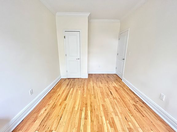 3rd image of 709 De Kalb Ave #32