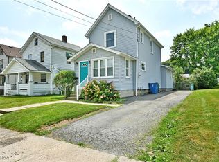 90 Harvey St, Struthers, OH 44471