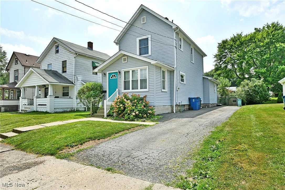 90 Harvey St photo 1