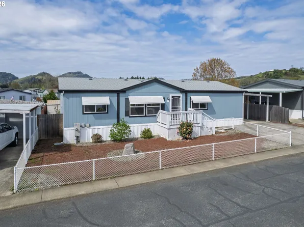 221 NW Bree Dr, Winston, OR 97496