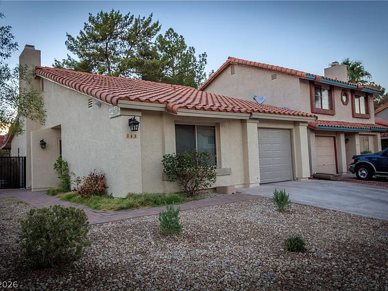 363 Tierra St — Photo 14