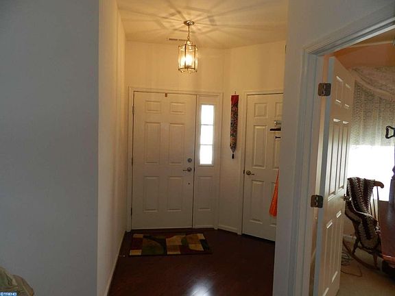 5th image of 15137 Sunflower Dr