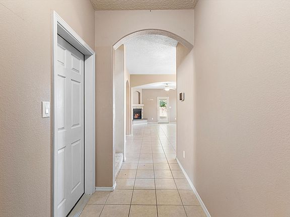 3rd image of 6708 Mountain Hawk Loop NE