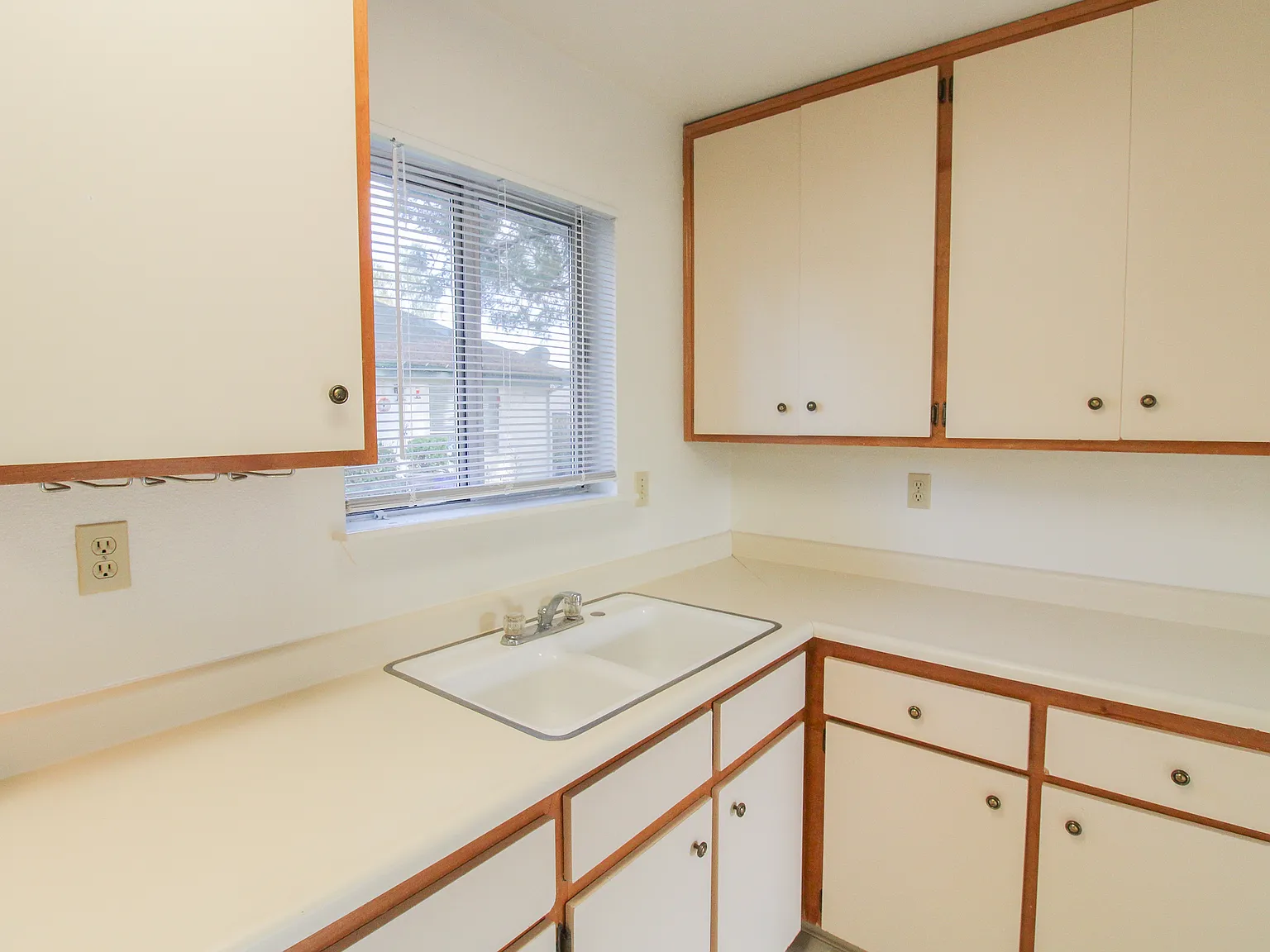 Studio, 400 sqft, $1,850 — Photo 4