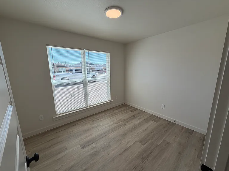 10311 Harvest Ln — Photo 8