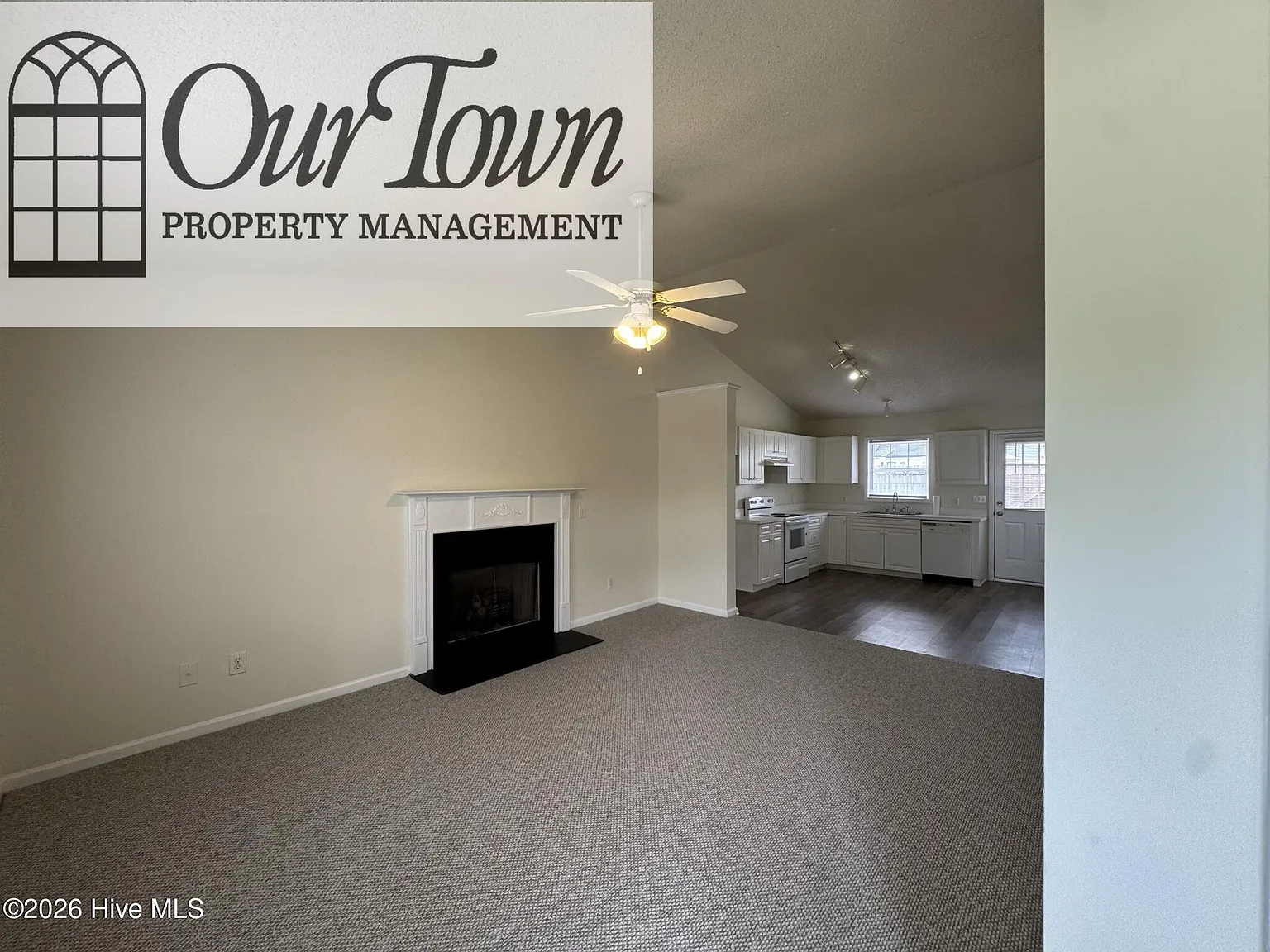 2 bed, 2.0 bath, 954 sqft, $1,195 — Photo 3