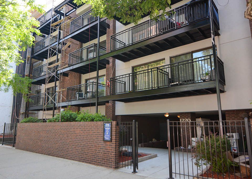 1st image of 1220 Lasalle St #3G