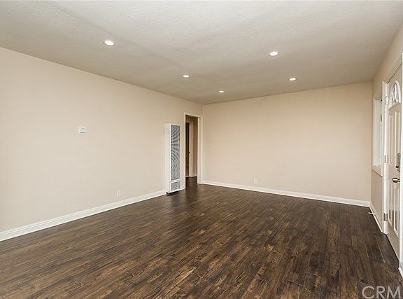 4th image of 12113 Elva Ave