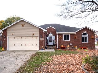 20400 Martin Rd, Saint Clair Shores, MI 48081
