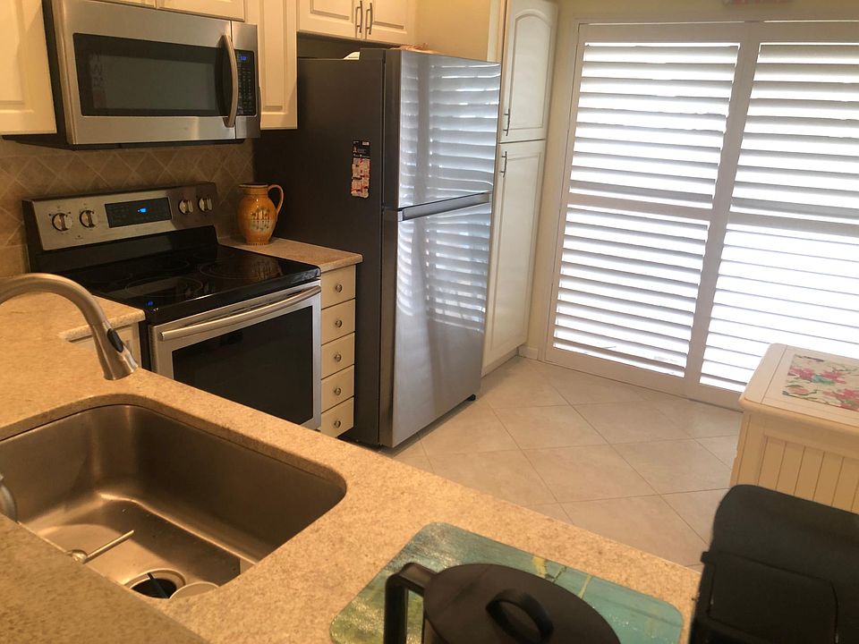 1st image of 5333 Myrtle Wood #48