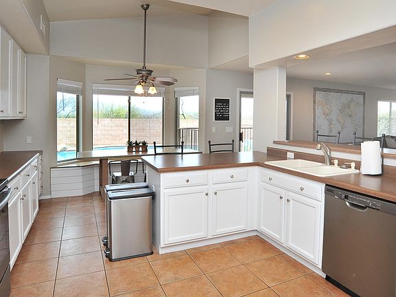 3rd image of 7611 S Laurel Willow Dr