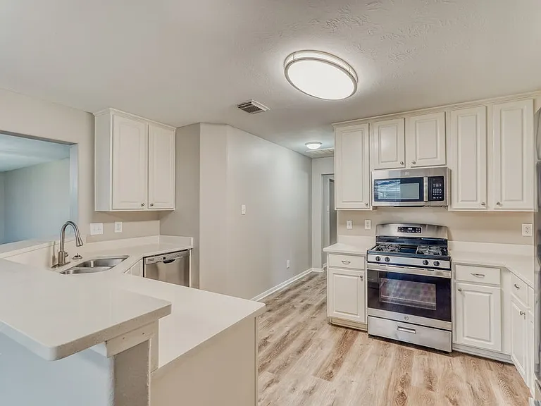 6207 Winter Oak St — Photo 8