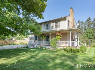 4604 Poinsettia Ave SE, Kentwood, MI 49508