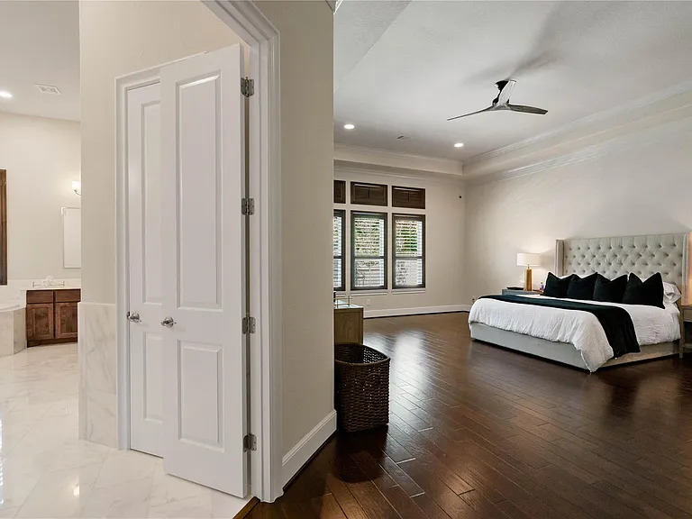 7 Valley Cottage Pl — Photo 30