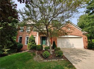 2151 Demi Dr, Twinsburg, OH 44087