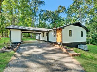 237 Earle Rd, Central, SC 29630