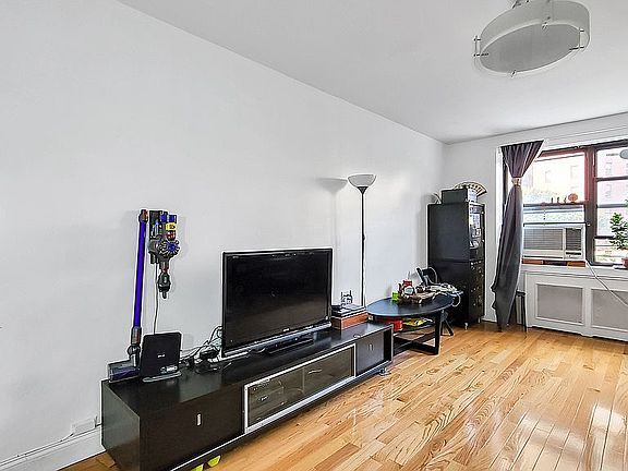 3rd image of 26-19 141st St APT 4C