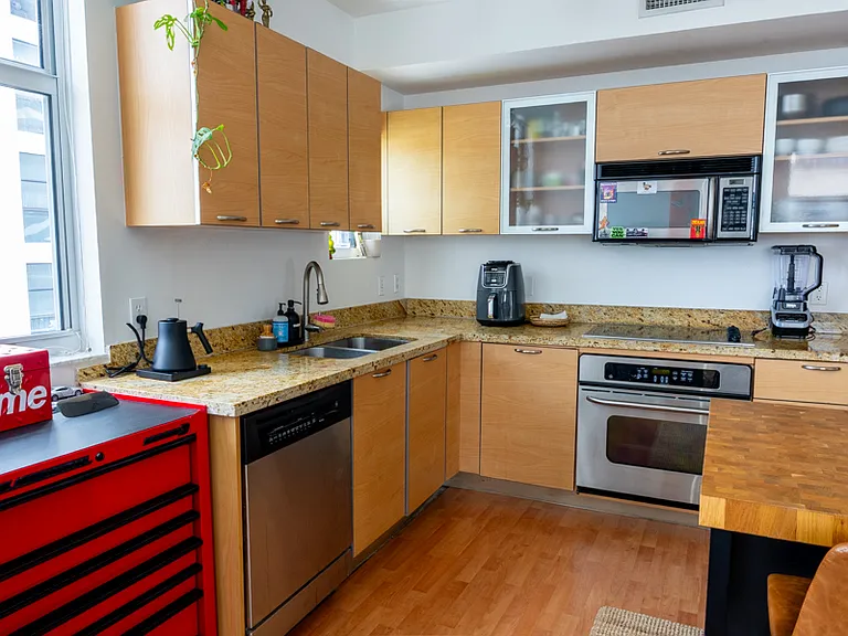 3180 Coral Way #1205 — Photo 15