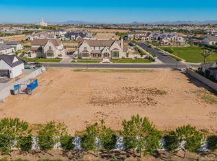 2595 E BLUE SAGE Road #101A, Gilbert, AZ 85297